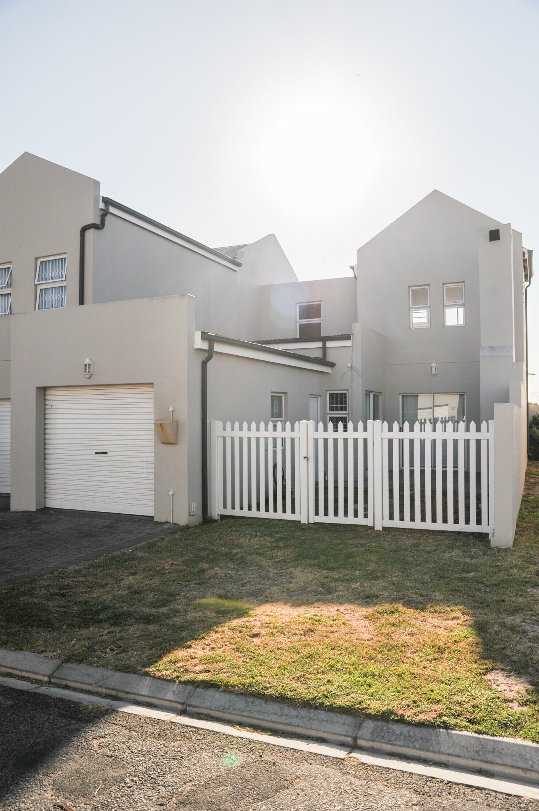 To Let 3 Bedroom Property for Rent in Country Club Western Cape